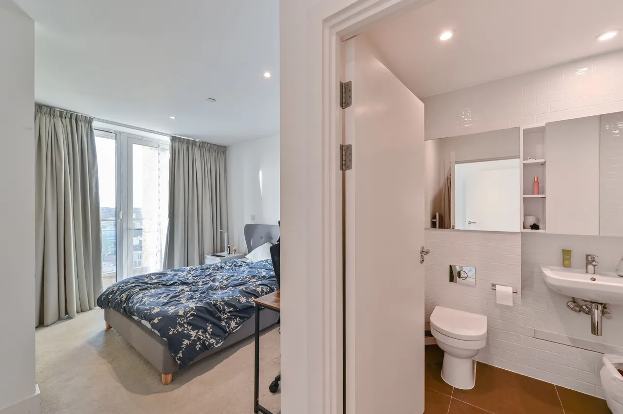 137 Compton House, 7 Victory Parade, Plumstead Road, London, photo 8