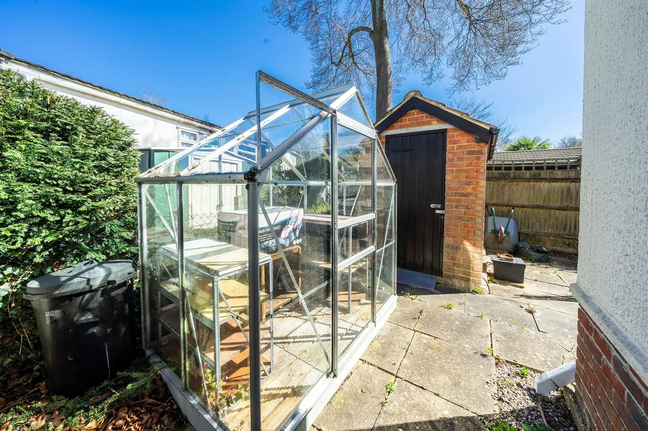Chesham Road, Wigginton, HP23, photo 14