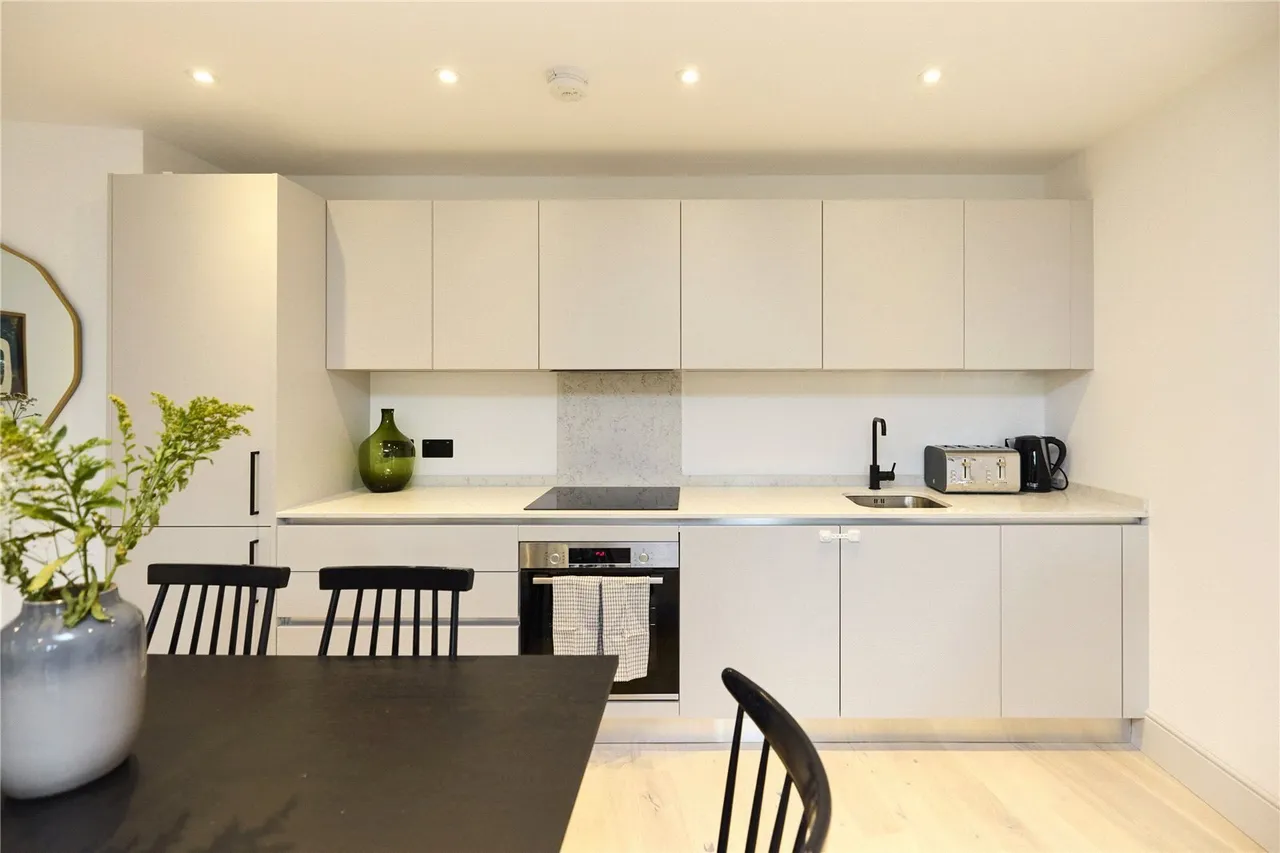 Station Road, London, SW19, photo 8