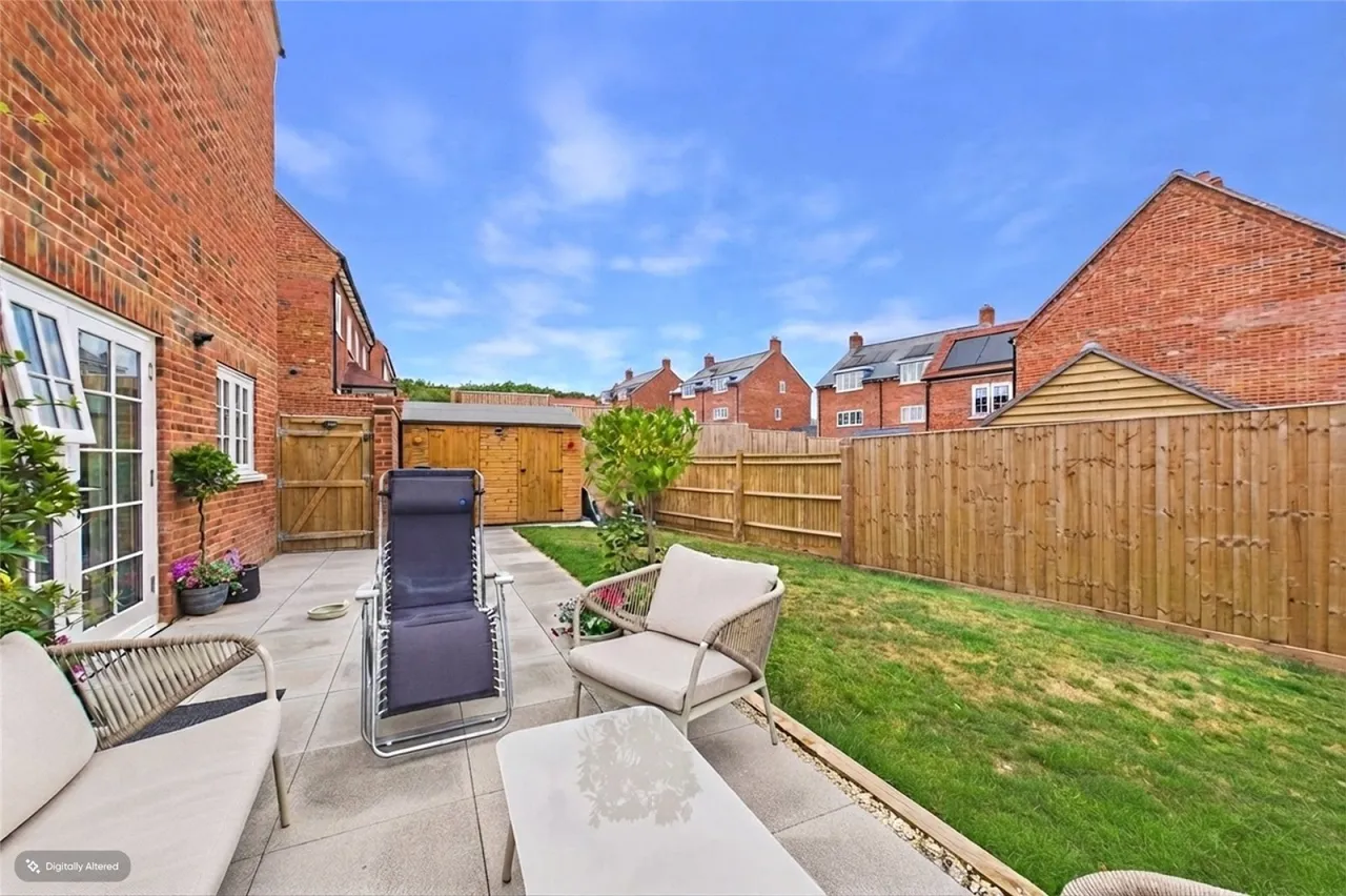 Josephine Crescent, Burghfield Common, RG7, photo 13