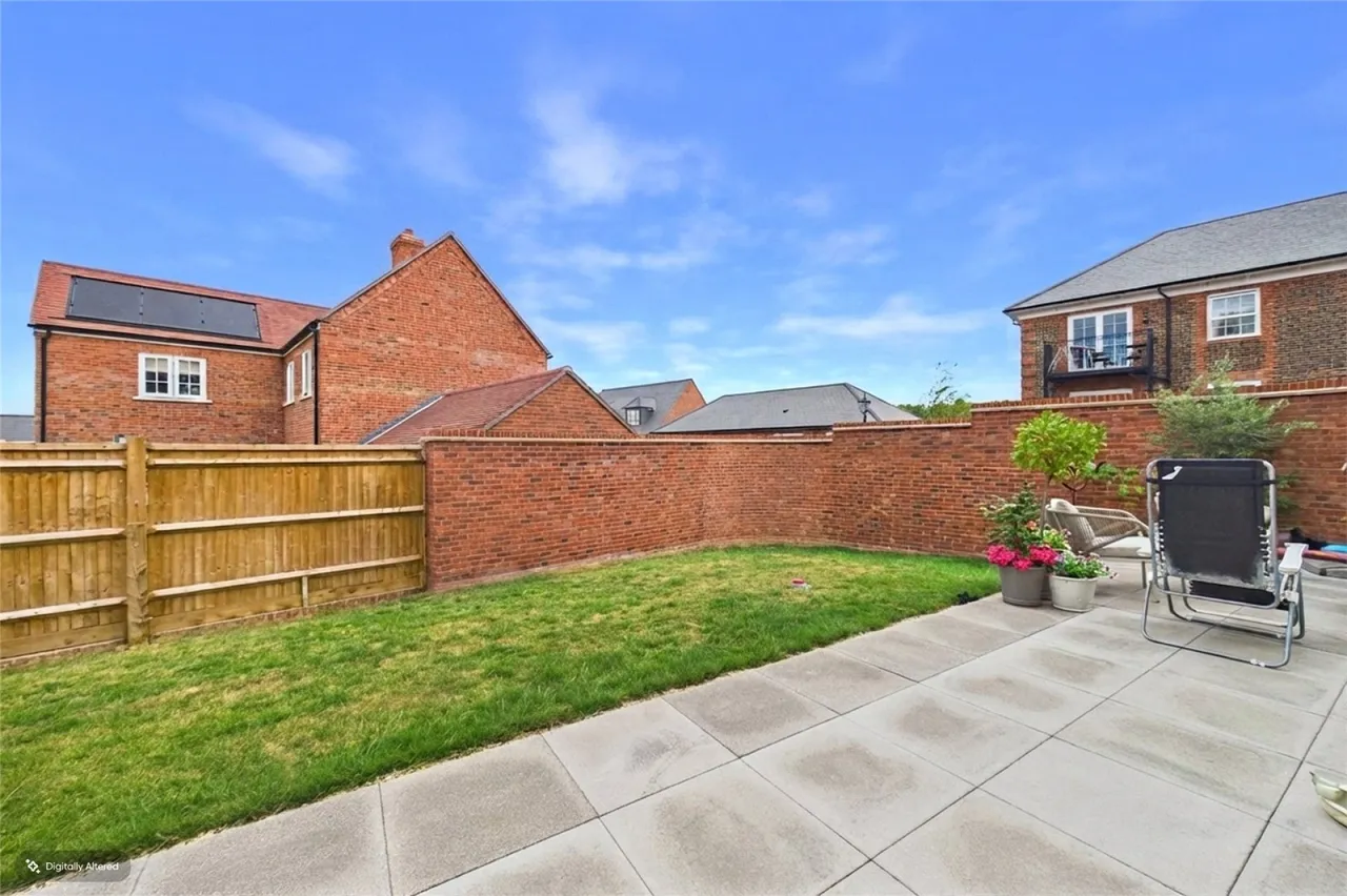 Josephine Crescent, Burghfield Common, RG7, photo 14