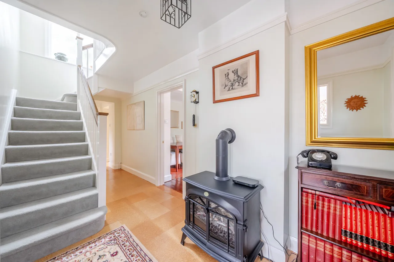 All Hallows Road, Caversham, RG4, photo 4