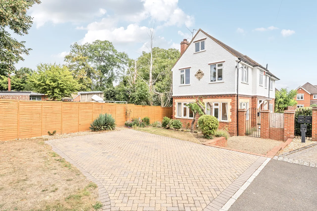 4 bed house for sale — All Hallows Road, Caversham, RG4
