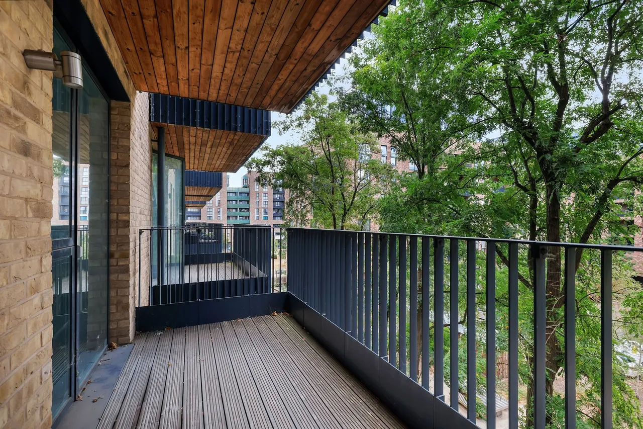 Osborne Road, London, W3, photo 11