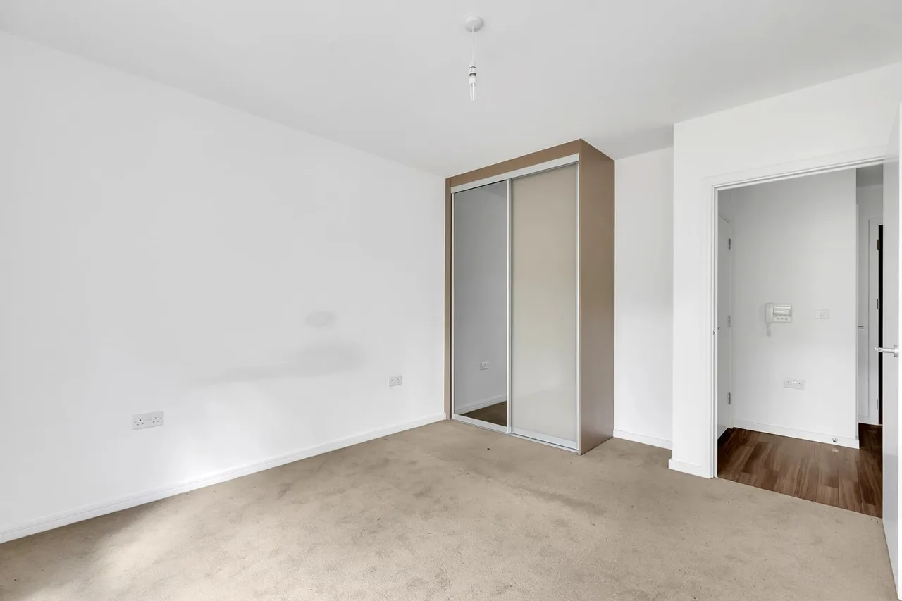 Osborne Road, London, W3, photo 9