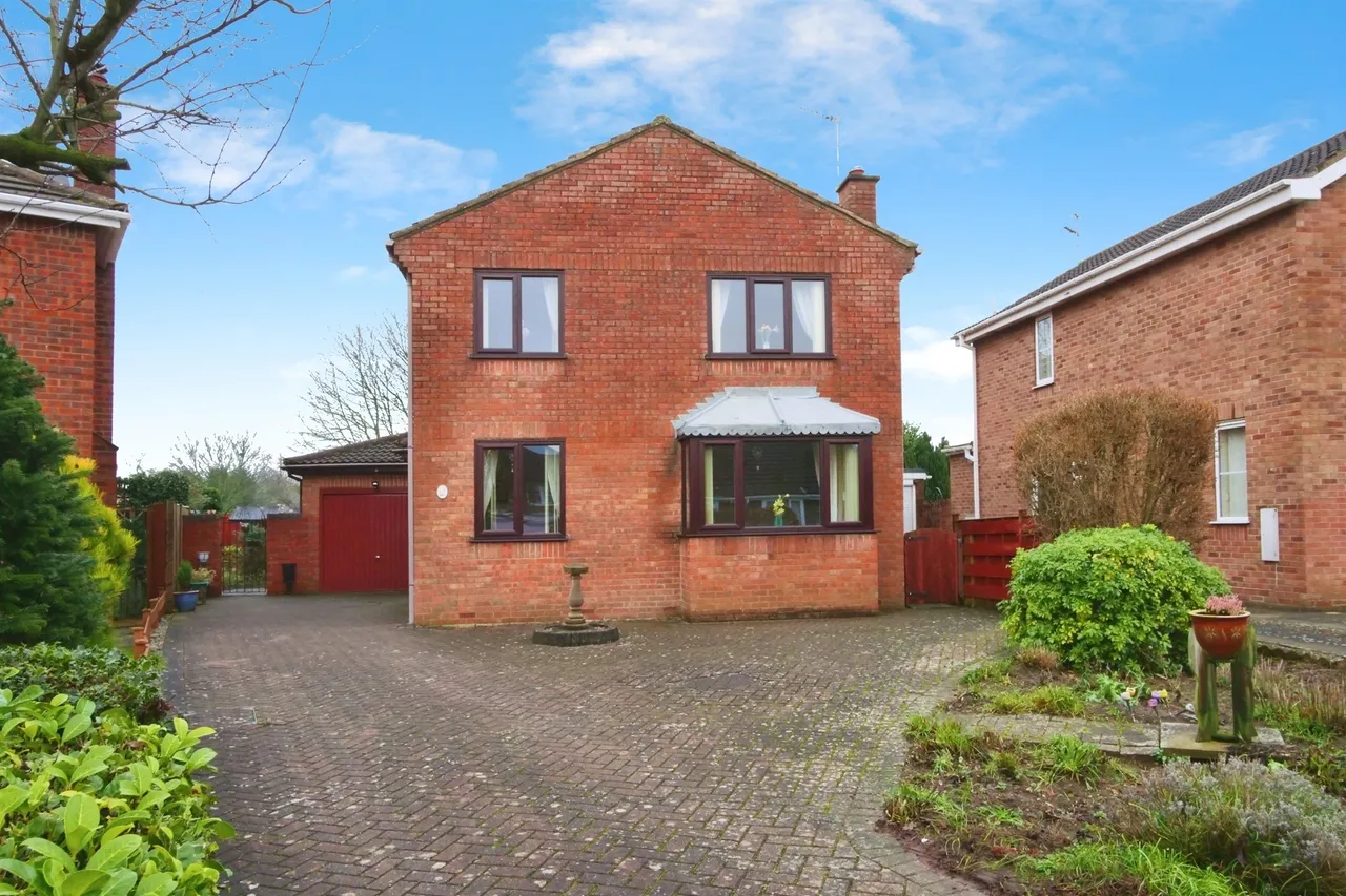 4 bed house for sale, Plantation Way, Wigginton, YO32