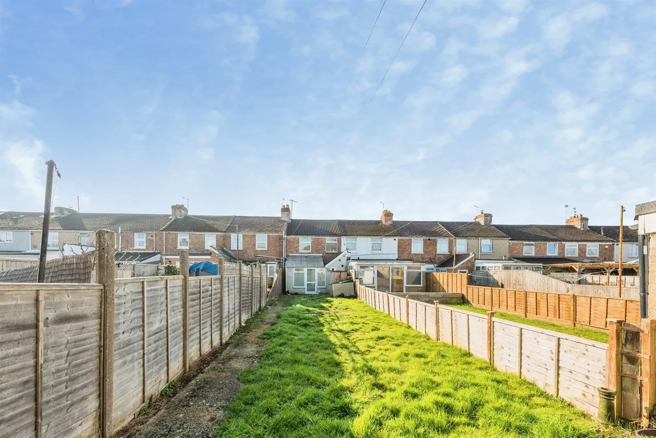 Ferndale Road, Swindon, SN2, photo 3