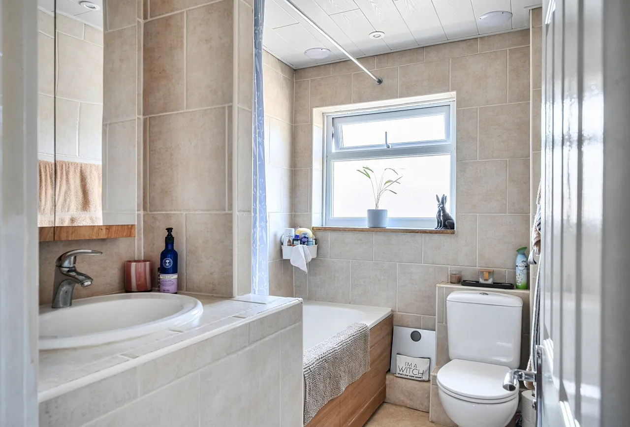 Orchard Road, Gloucestershire, Kingswood, BS15 9TZ, photo 14