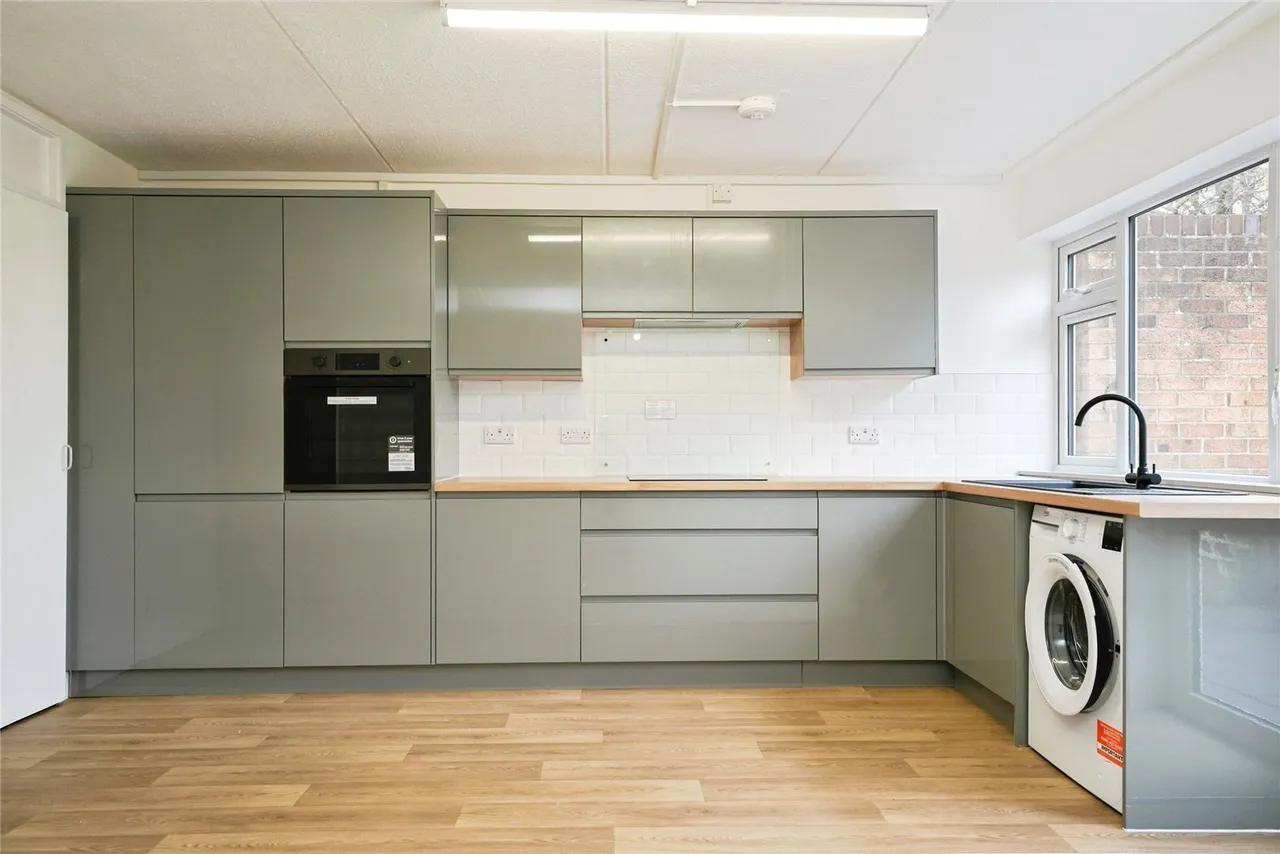 Columbia Close, Gloucester, Gloucestershire, GL1, photo 2