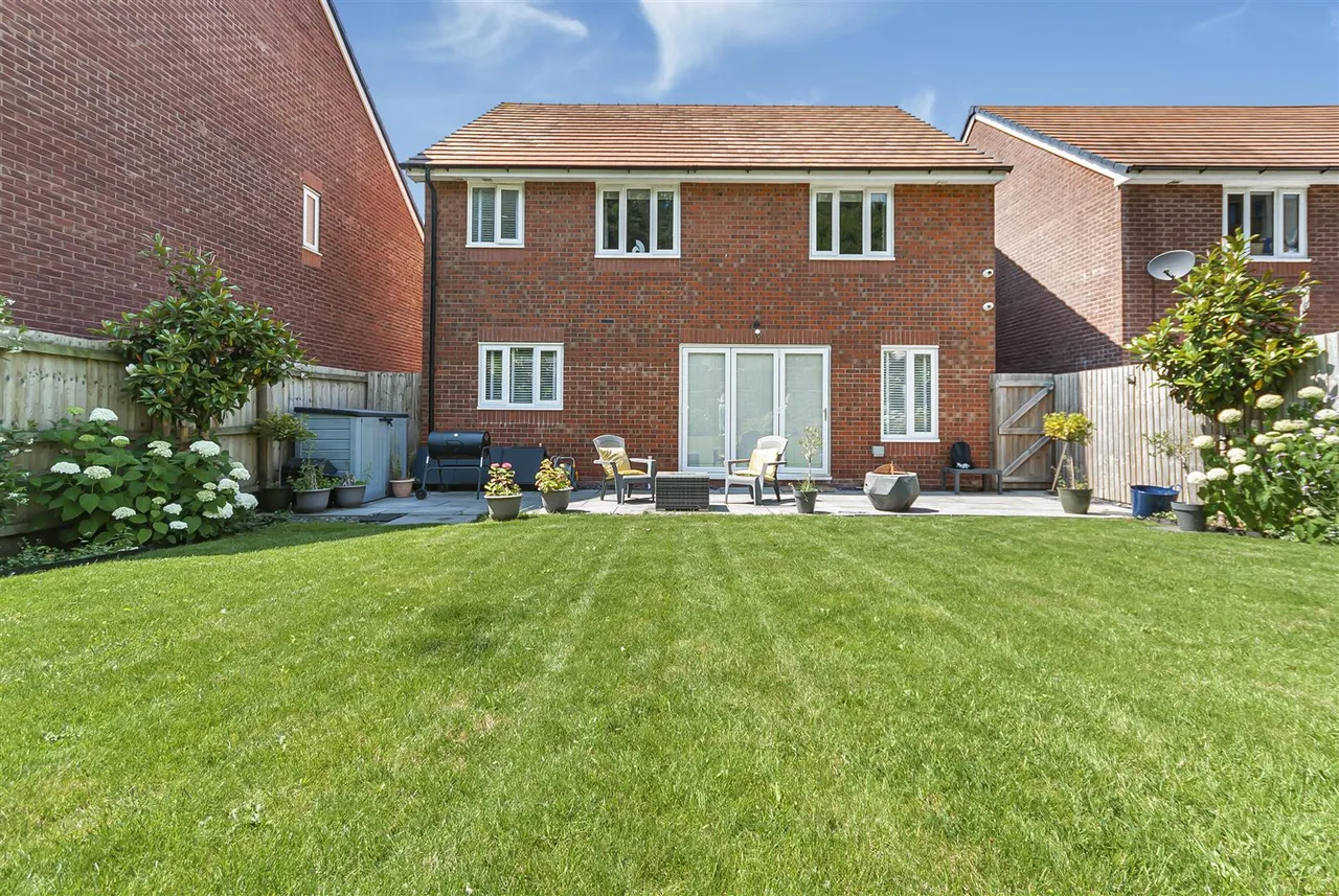 Fletcher Close, Ramsbottom, Lancashire, BL0 0FU, photo 43