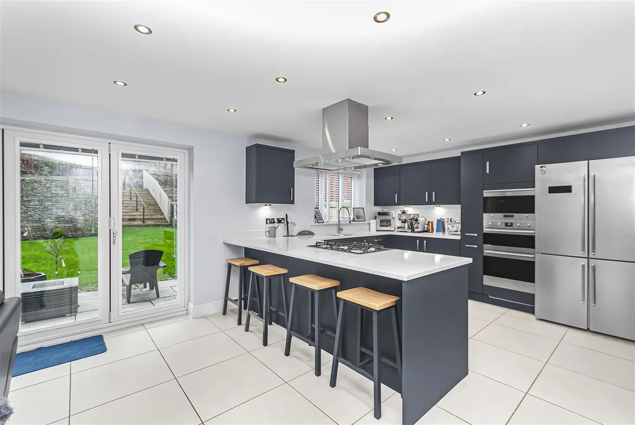 Fletcher Close, Ramsbottom, Lancashire, BL0 0FU, photo 3