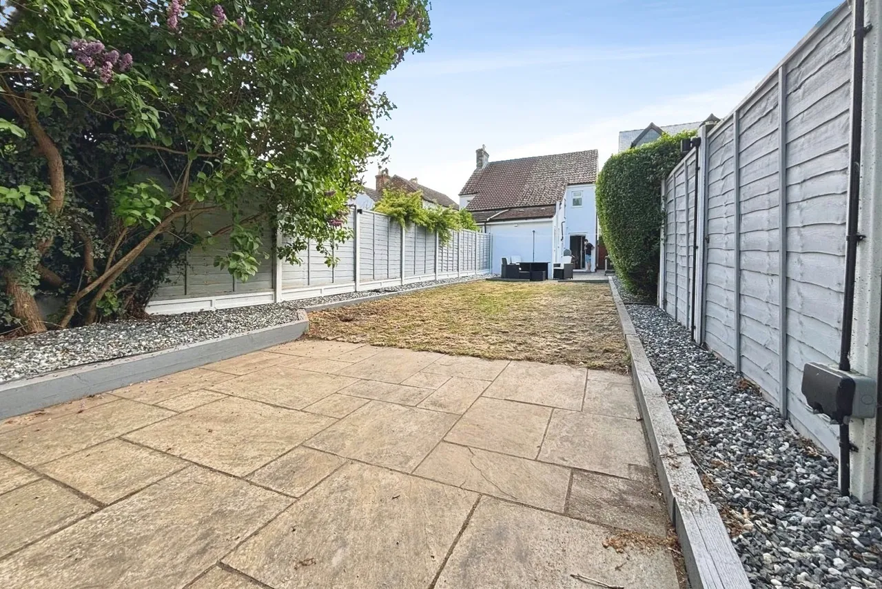 St. Georges Road, Badshot Lea, Farnham, Surrey, GU9 9LX, photo 7