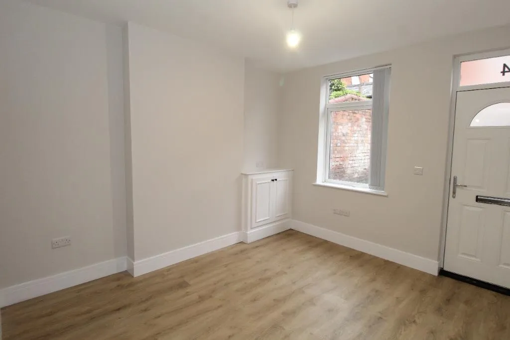 2 bed house to rent, Bramcote Street, Radford, NG7