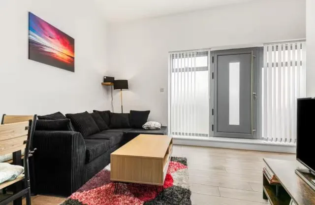 Station Approach, Woking, GU22, photo 6