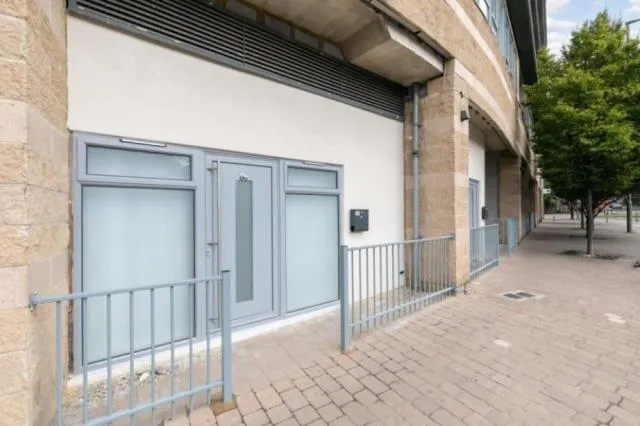 Station Approach, Woking, GU22, photo 11