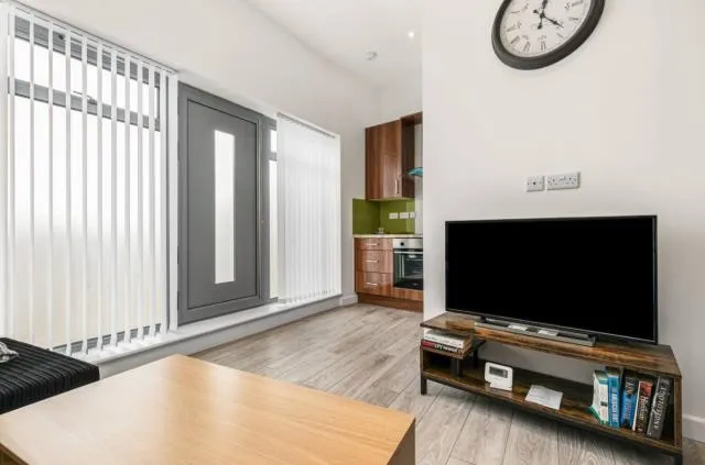 Station Approach, Woking, GU22, photo 4