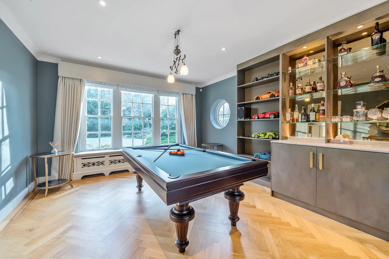 Darkes Lane, Potters Bar, EN6, photo 17