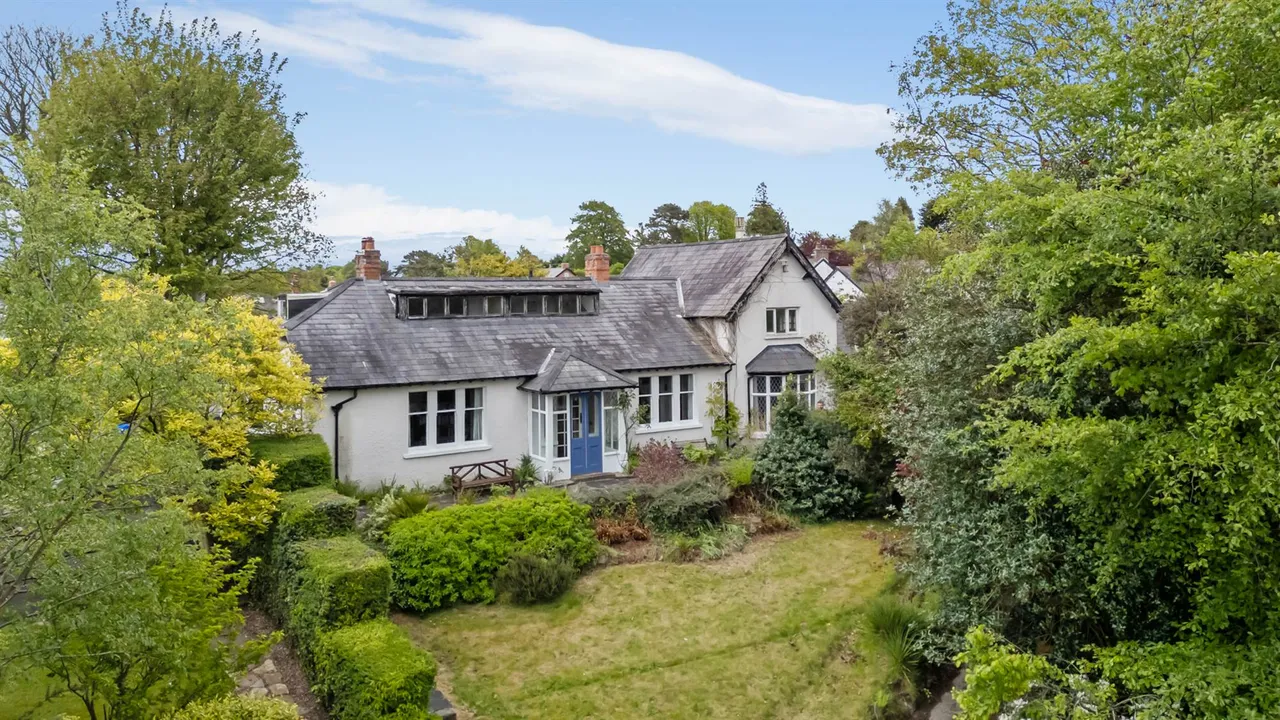 5 bed house for sale, Sandown Road, Ballyhackamore, BT5