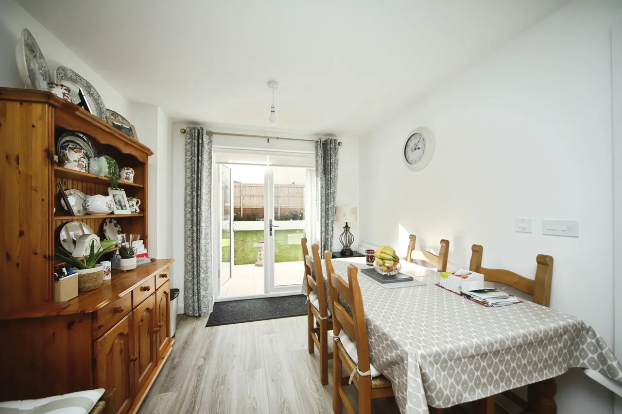 Mattravers Way, Taunton, photo 7