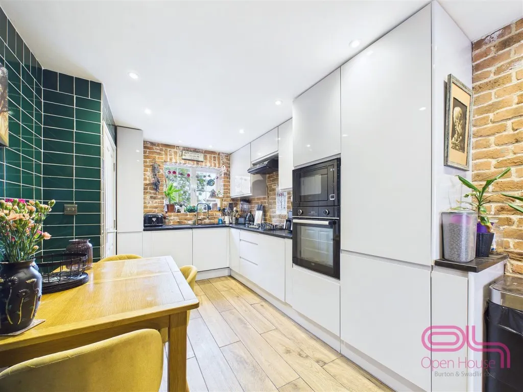 Rink Drive, Swadlincote, DE11, photo 11
