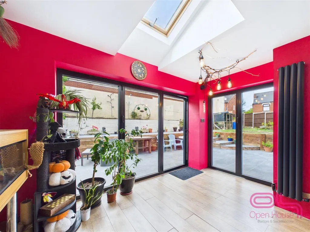 Rink Drive, Swadlincote, DE11, photo 9