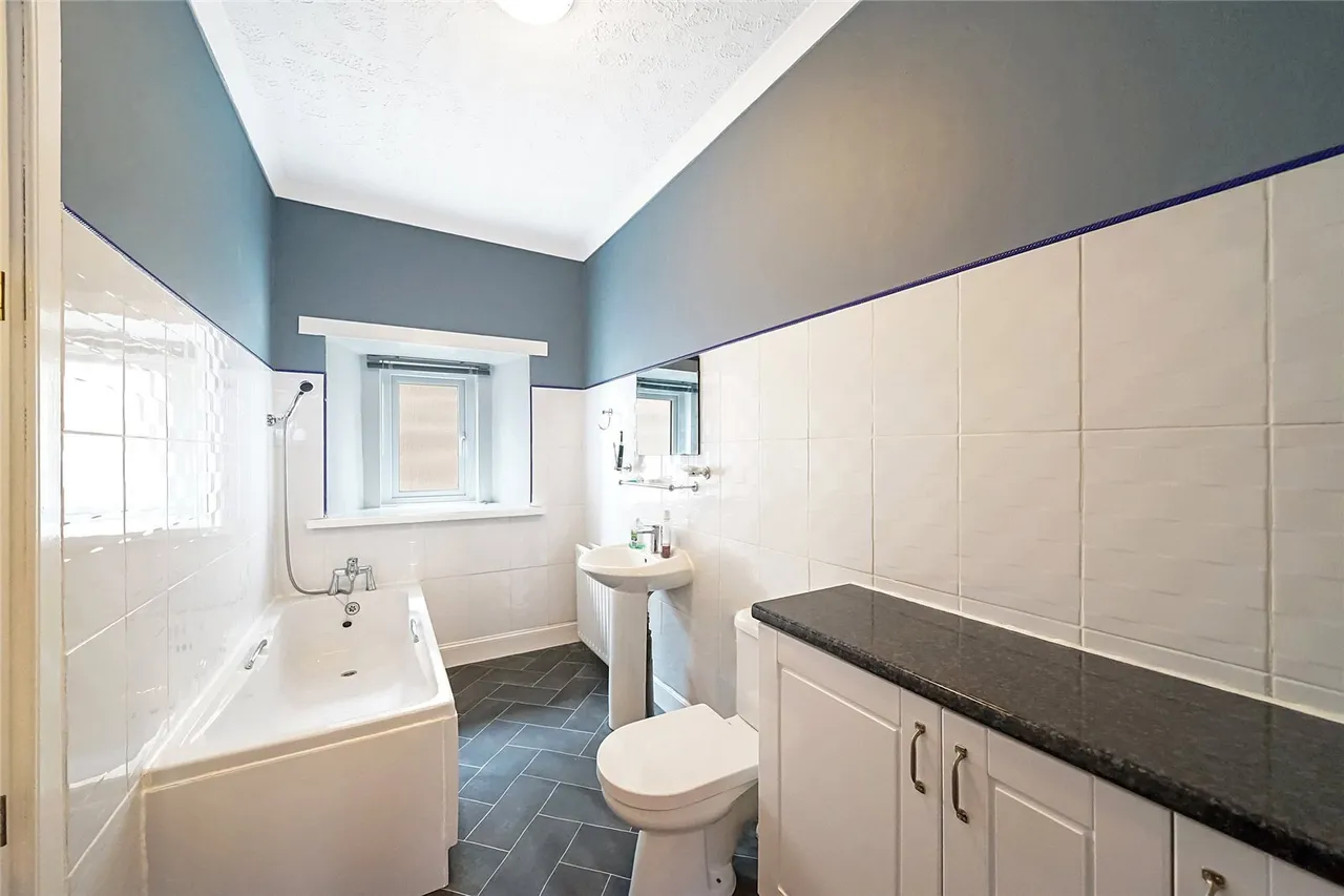 Tryst Road, Stenhousemuir, Larbert, Stirlingshire, FK5, photo 12