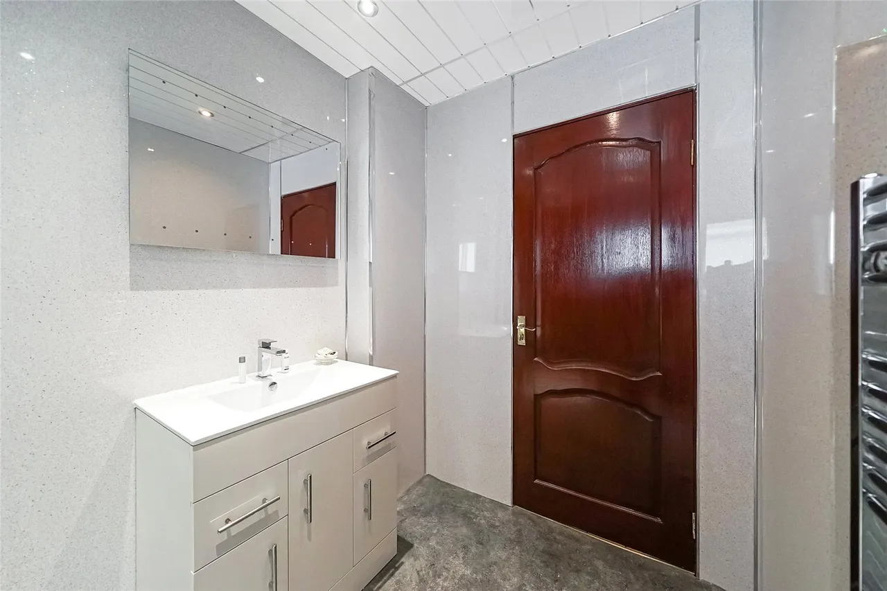 Tryst Road, Stenhousemuir, Larbert, Stirlingshire, FK5, photo 21