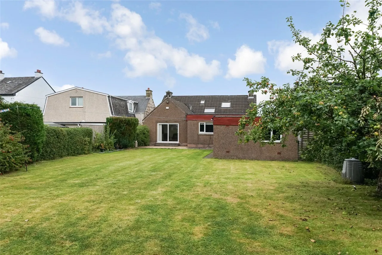 Tryst Road, Stenhousemuir, Larbert, Stirlingshire, FK5, photo 6