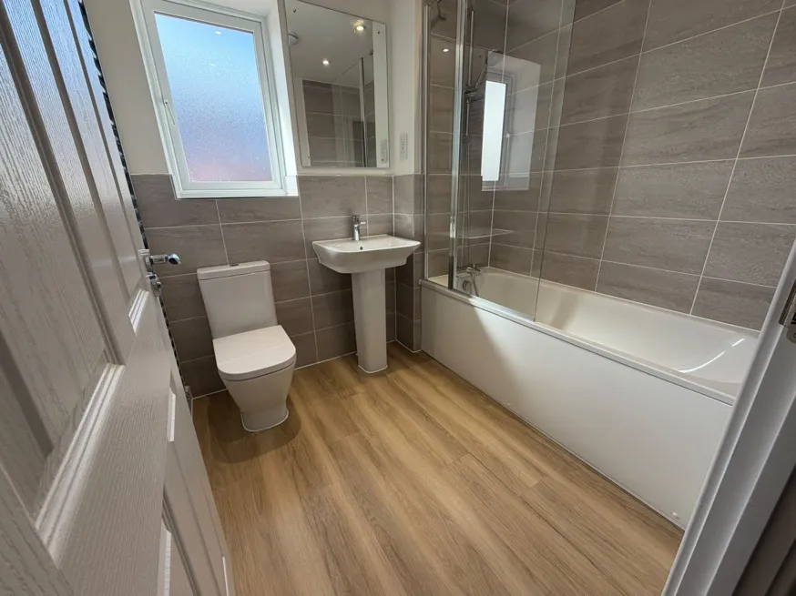 Brass Lane, Port Loop, B16, photo 7