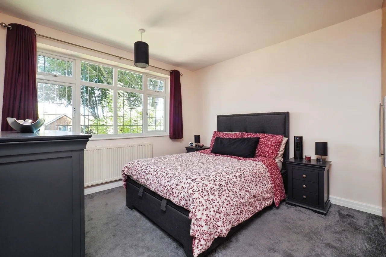 Russell Drive, Wollaton, Nottingham, NG8, photo 13