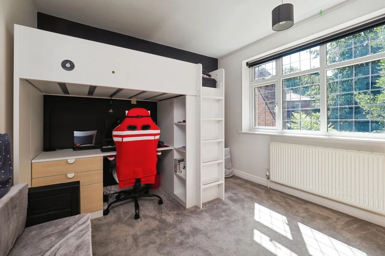 Russell Drive, Wollaton, Nottingham, NG8, photo 14