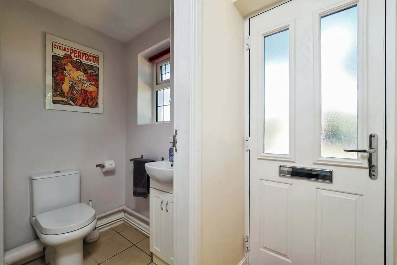 Russell Drive, Wollaton, Nottingham, NG8, photo 9