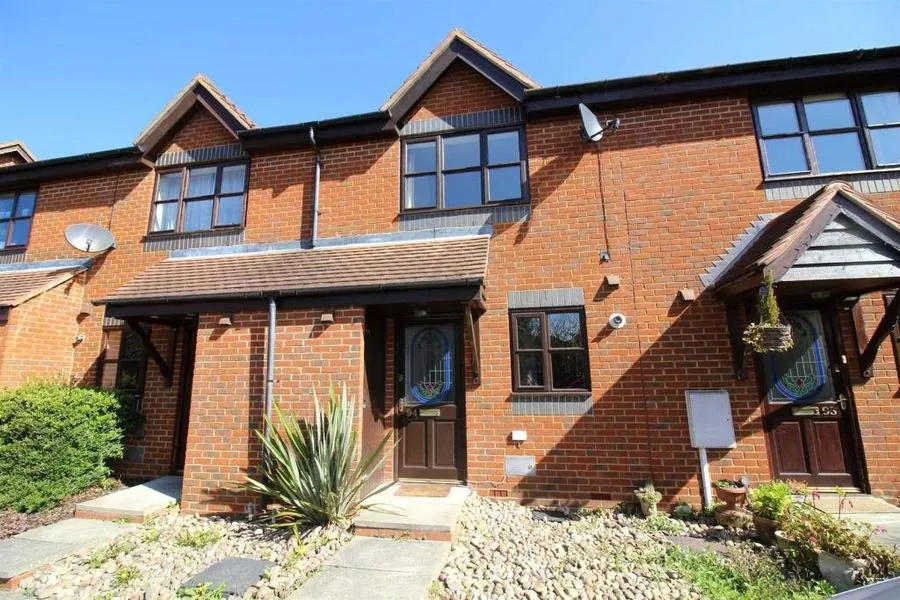 2 bed house to rent, Deacon Place, Middleton, MK10