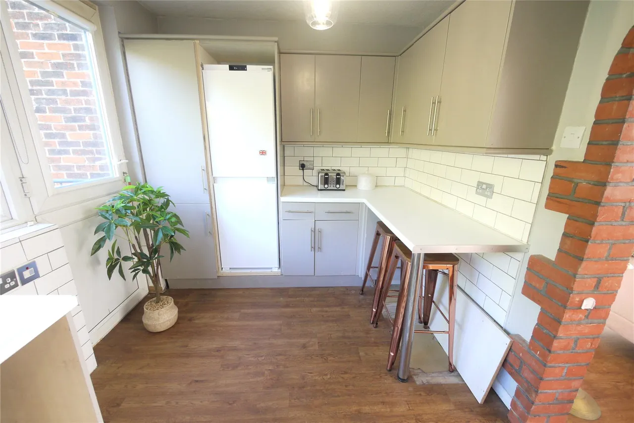 River Road, Brentwood, CM14, photo 5