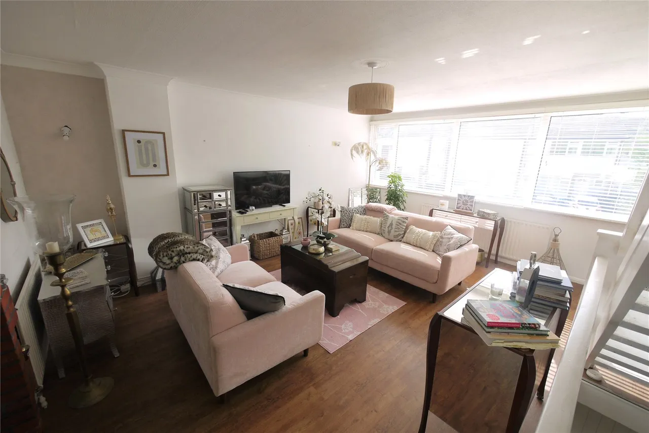 River Road, Brentwood, CM14, photo 3