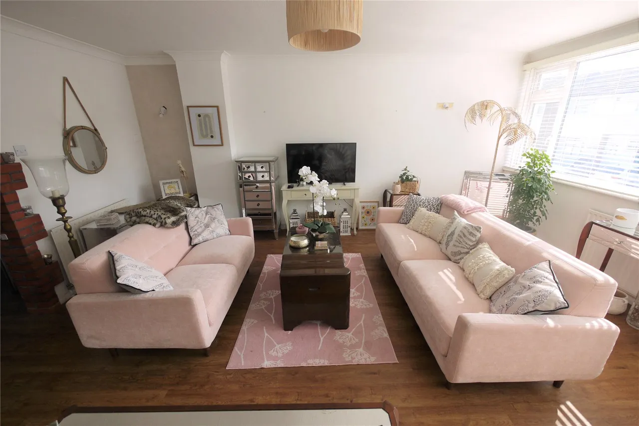 River Road, Brentwood, CM14, photo 7