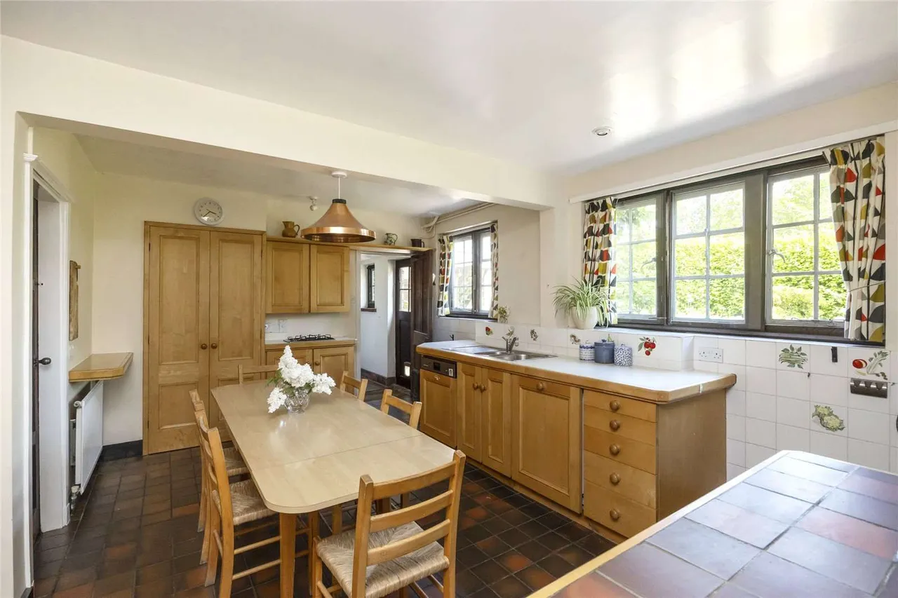 London Road, Forest Row, East Sussex, RH18 5EE, photo 9