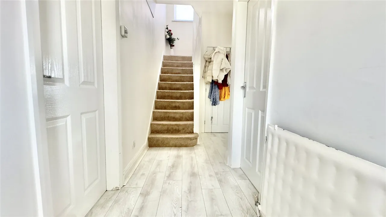 Westway, Heswall, CH60, photo 6