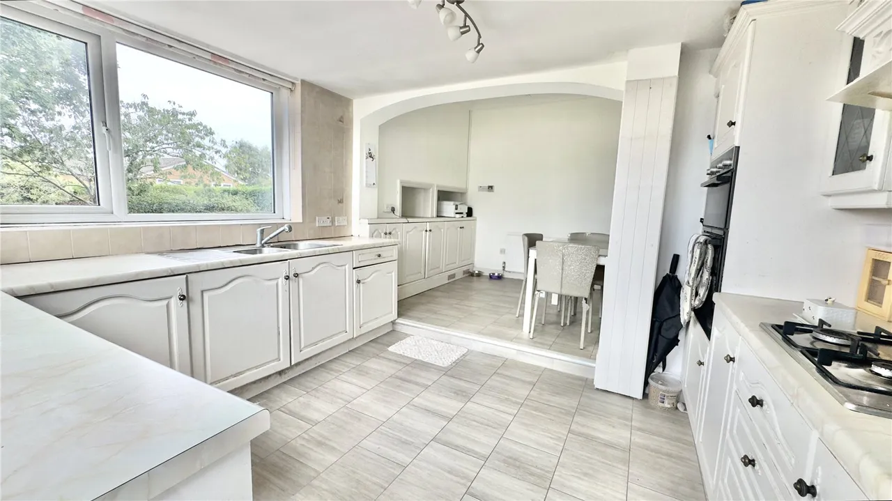 Westway, Heswall, CH60, photo 8
