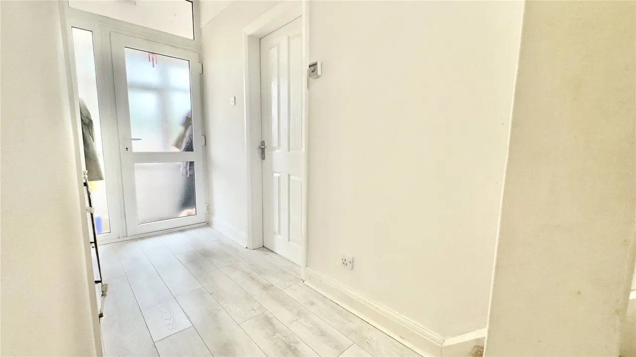 Westway, Heswall, CH60, photo 7