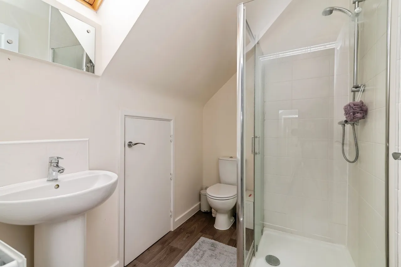 Piggott Avenue, Gedling, NG4, photo 13