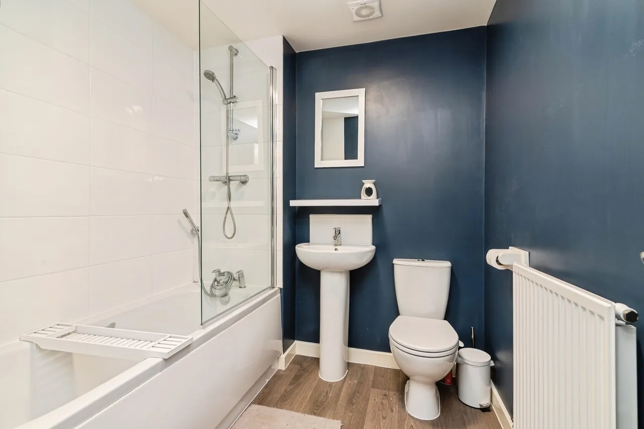 Piggott Avenue, Gedling, NG4, photo 14