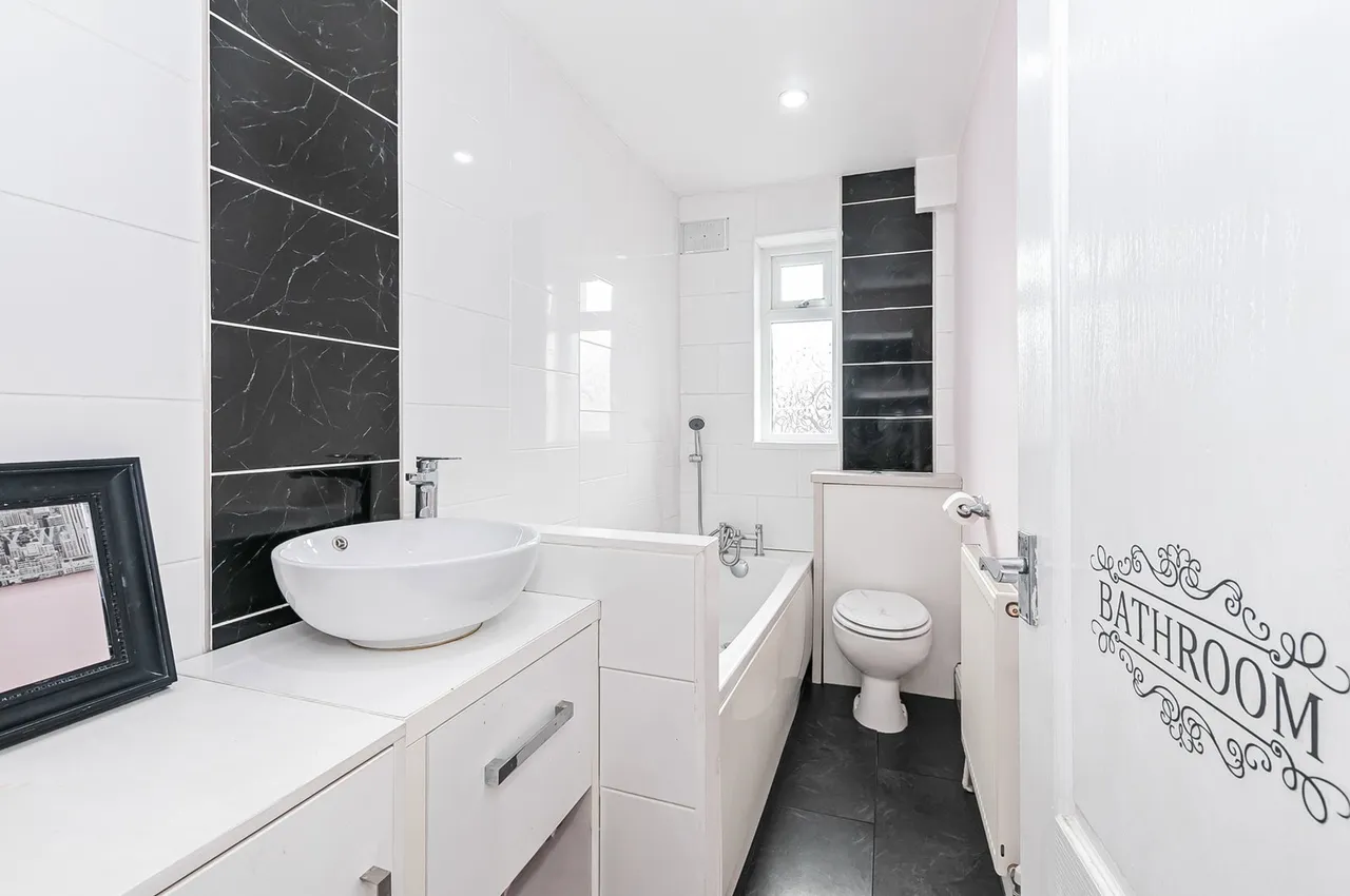Deepdale Grove, Hull, East Riding of Yorkshire, HU9 3UQ, photo 7