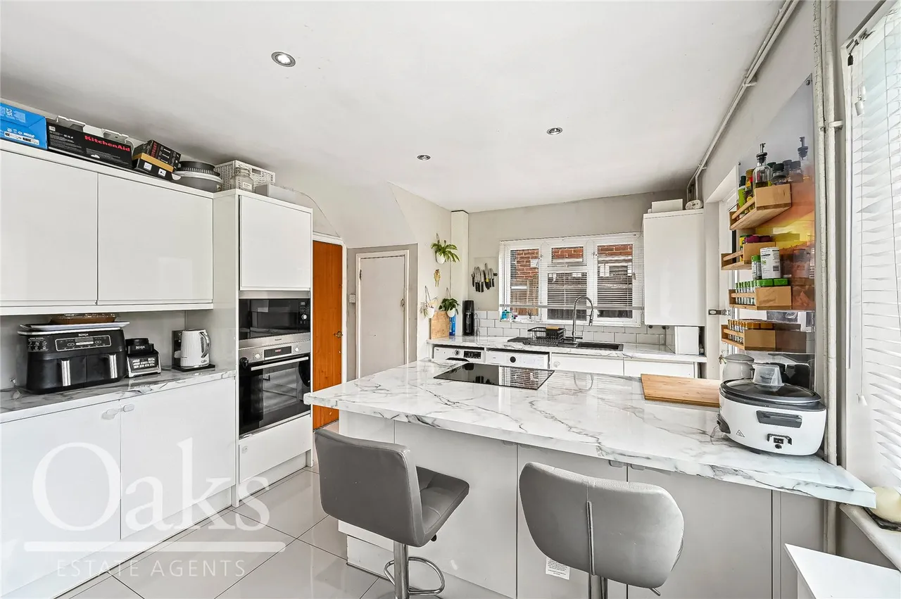 Swinburne Crescent, Addiscombe, CR0, photo 5