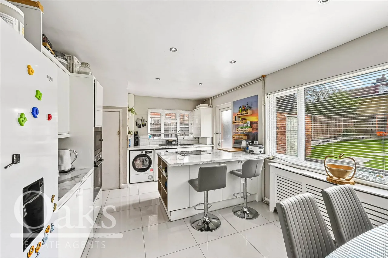 Swinburne Crescent, Addiscombe, CR0, photo 4