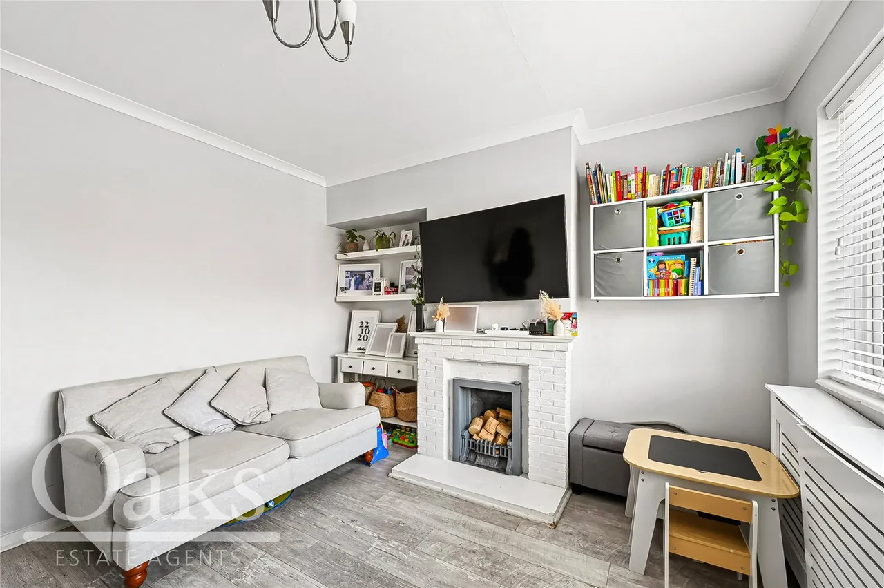 Swinburne Crescent, Addiscombe, CR0, photo 3