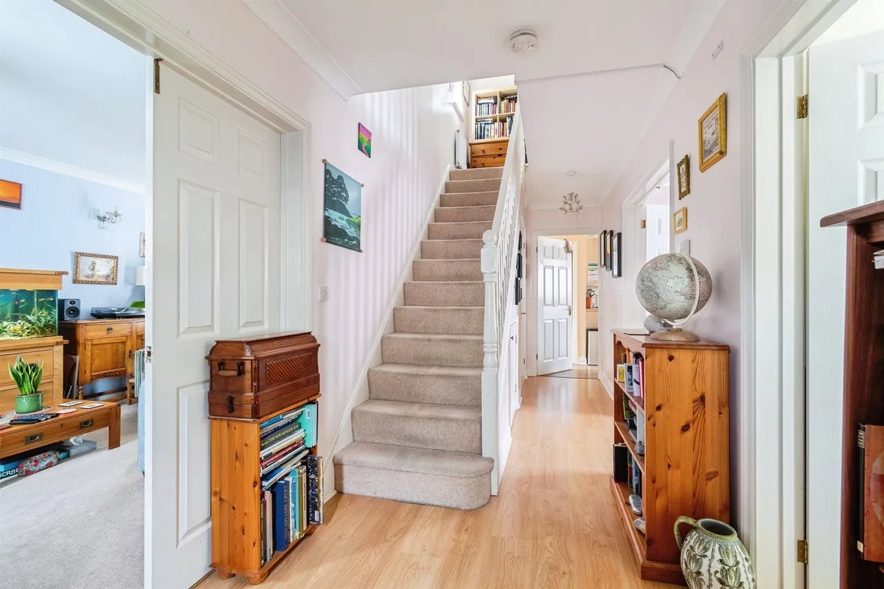 Long Ground, Corsham, SN13, photo 2