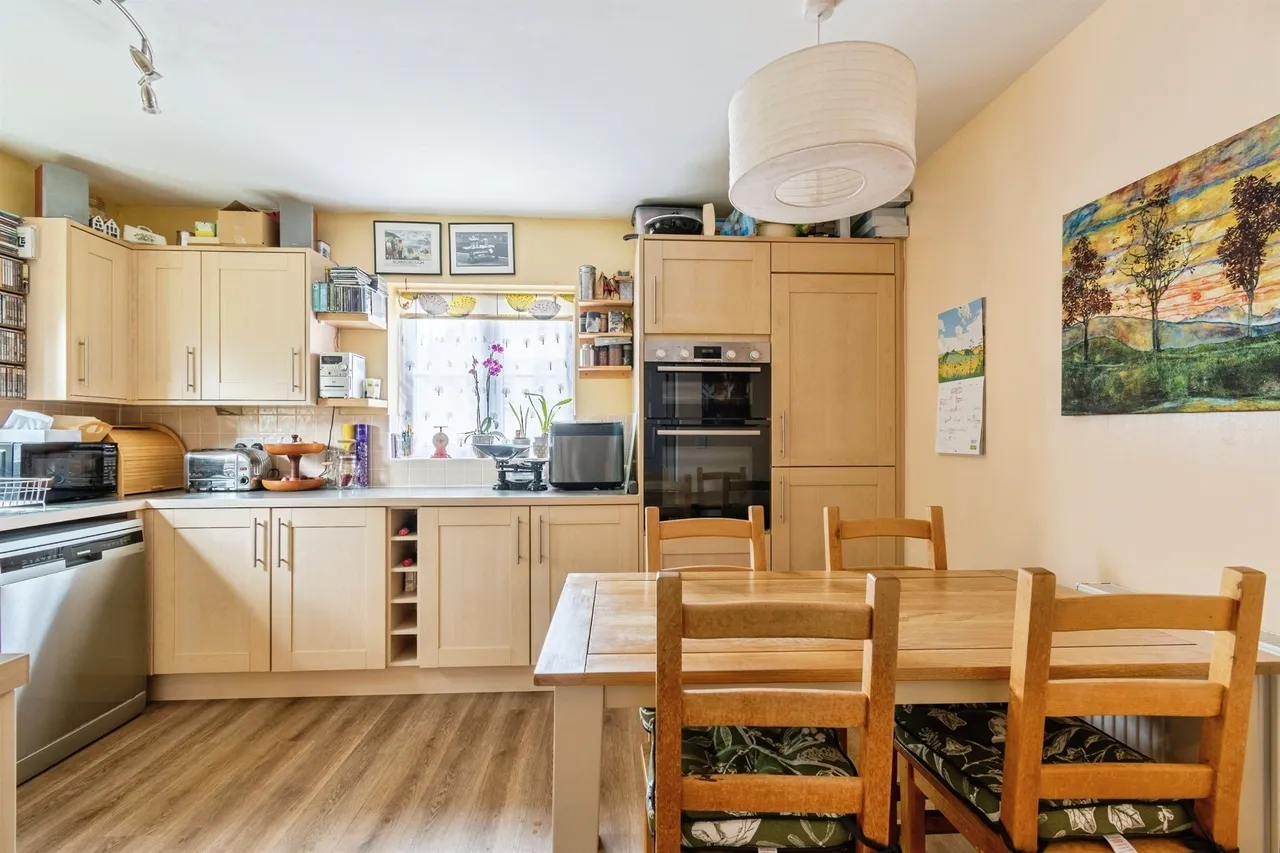Long Ground, Corsham, SN13, photo 4