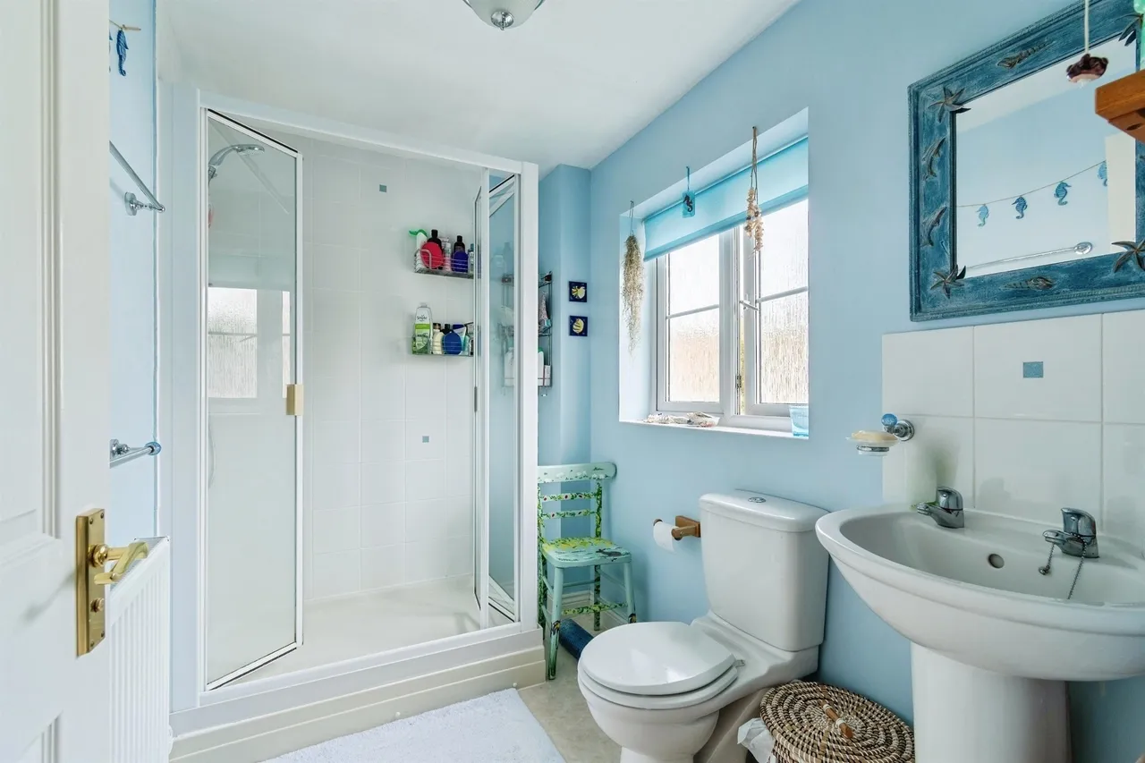 Long Ground, Corsham, SN13, photo 12