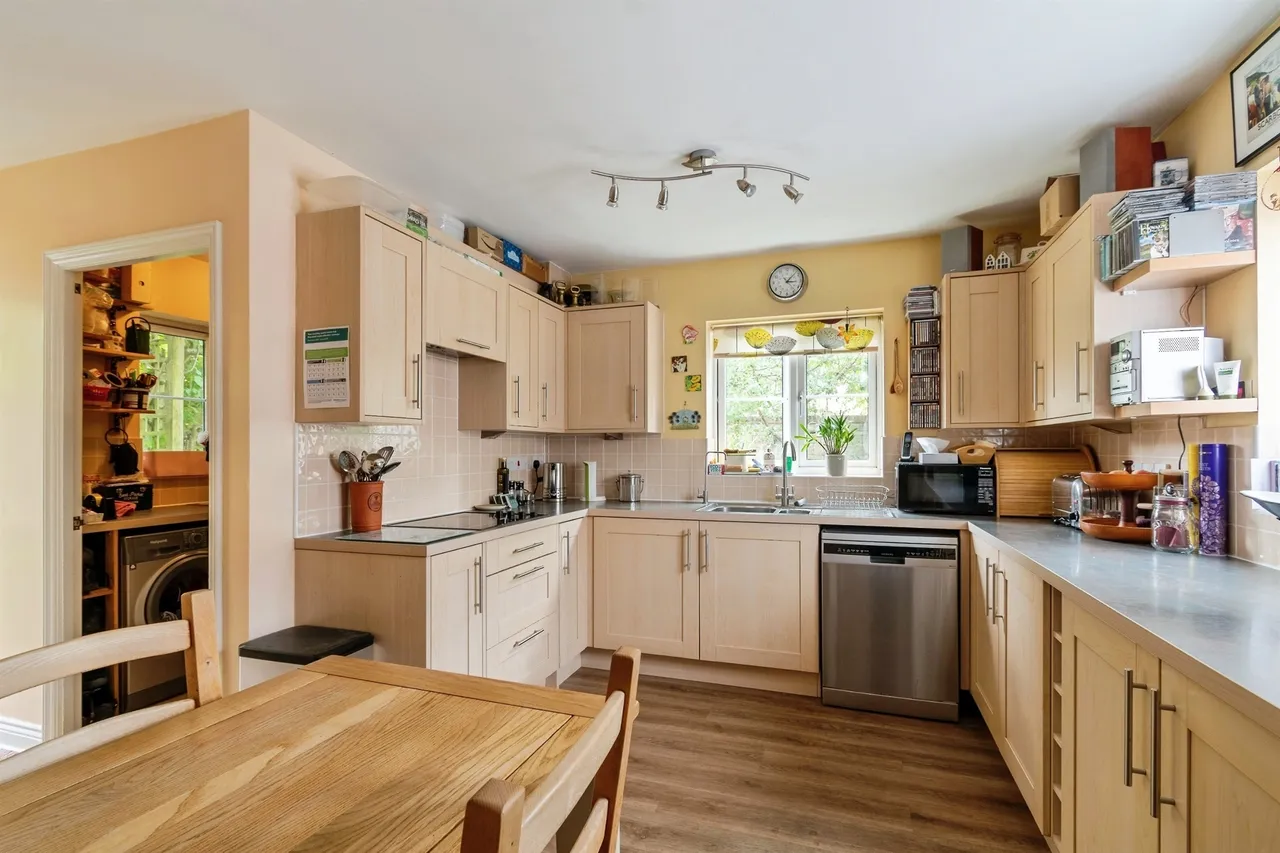 Long Ground, Corsham, SN13, photo 3